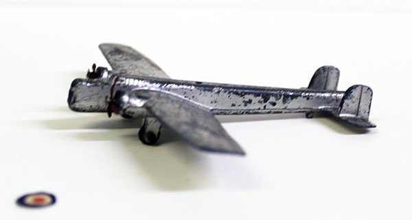 Dinky Toys no,60v, Armstrong Whitworth Whitley Bomber, Silver