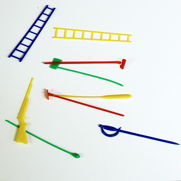Plastic pick-up-sticks game