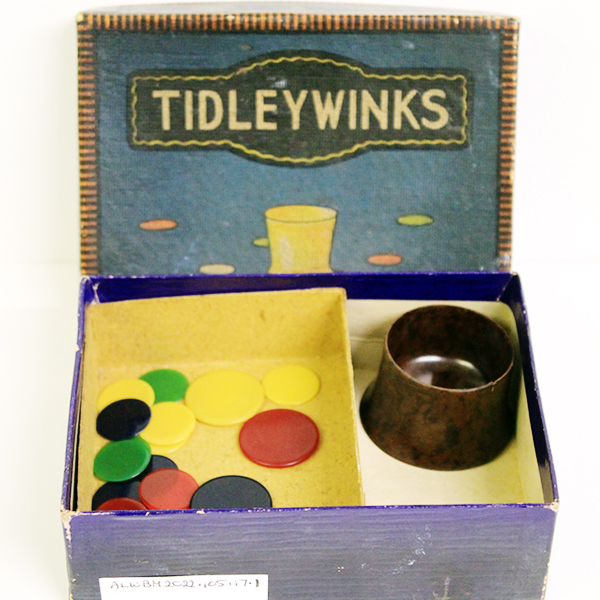 Tidleywinks game in box